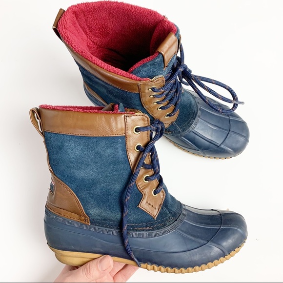 Tommy Hilfiger Shoes - Tommy Hilfiger Roberta Duck Boots Rain Snow Navy Red Size 8